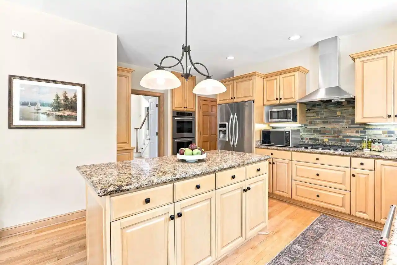 5th image of 10105 N Parkside Court Court, Mequon, WI 53092 | MLS# 1971983