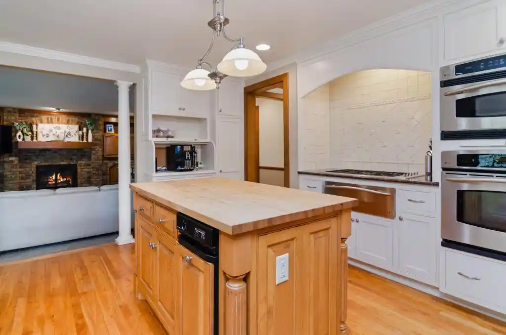 Photo 3 of Single family home for sale at 2078 Sandalwood Court Court, Green Bay, WI 54304 | MLS# 50329258 | Listing updated on 2026-09-11
