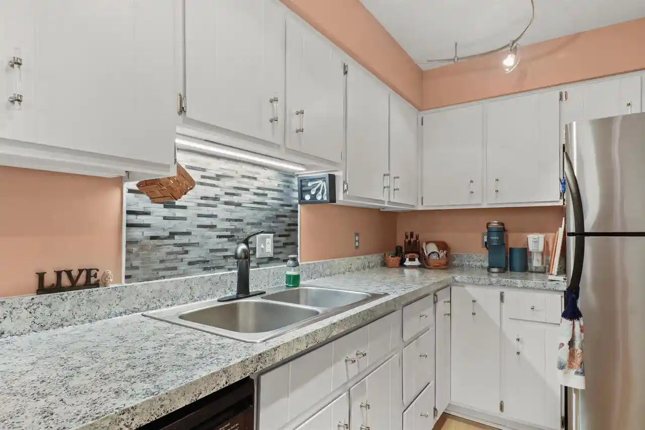 37th image of 20 Whitcomb Circle Circle, Madison, WI 53711 | MLS# 2028243