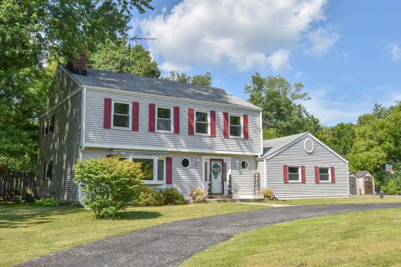 1st image of 731 Tipperary Lane Lane, Hartford, WI 53027 | MLS# 1971988