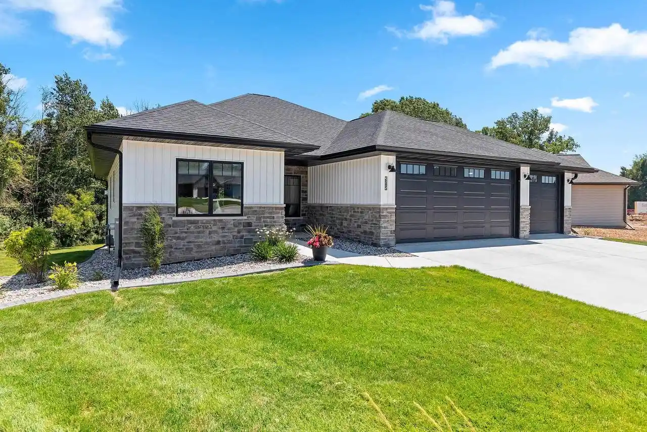 1st image of 2685 Chambers Crossing Crossing, Green Bay, WI 54313 | MLS# 50329263