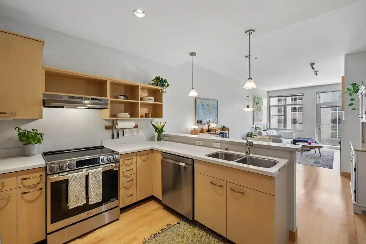 4th image of 309 W Washington Avenue Avenue #613, Madison, WI 53703 | MLS# 2028253