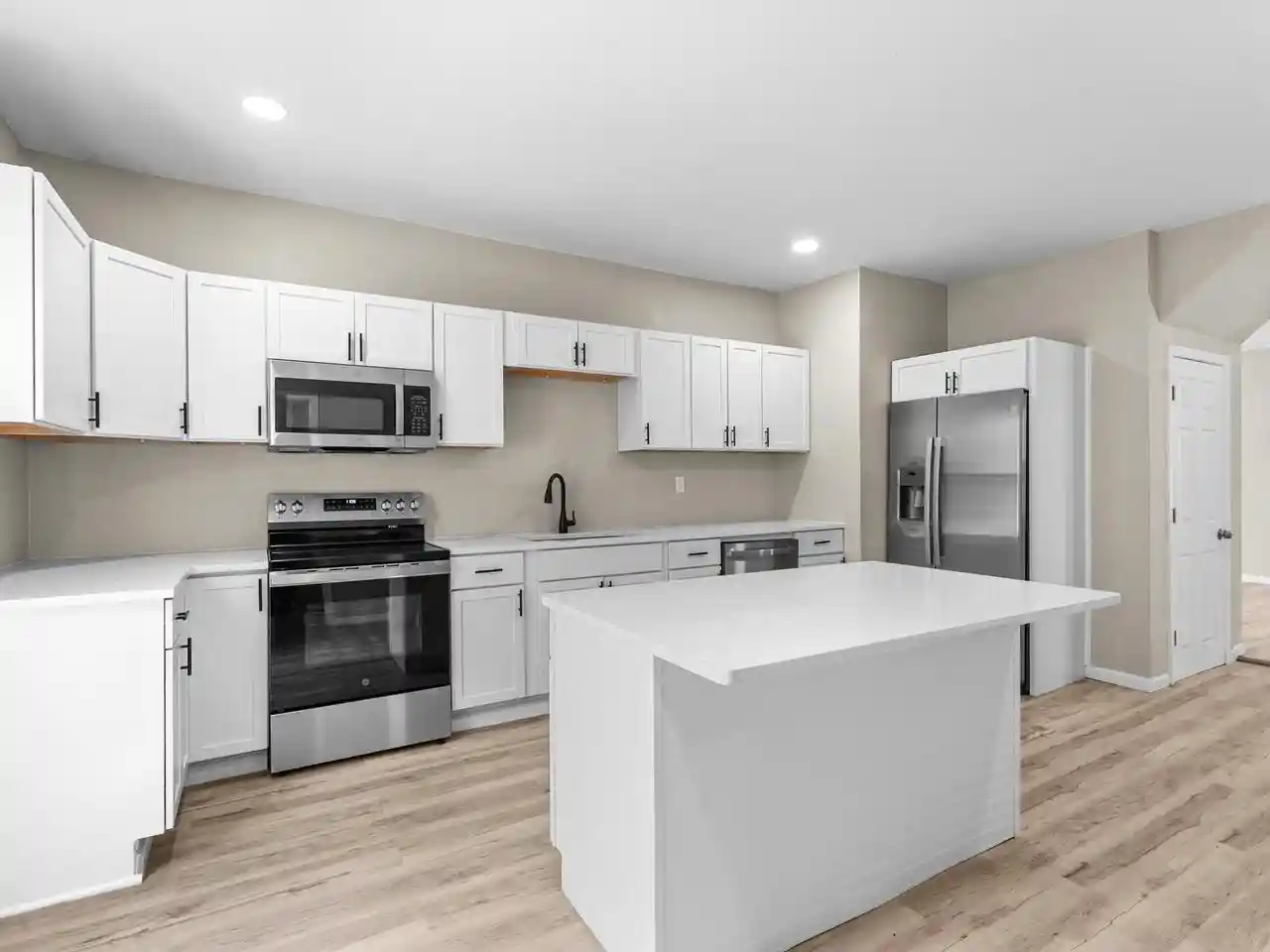 2nd image of 1823 N 7th Street Street, Sheboygan, WI 53081 | MLS# 1972005