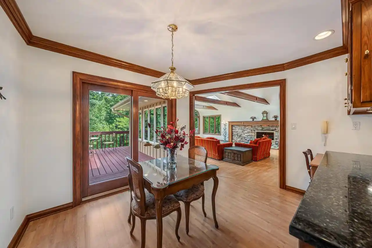 5th image of W270S3575 Oak Knoll Dr Dr, Waukesha, WI 53189 | MLS# 50329192