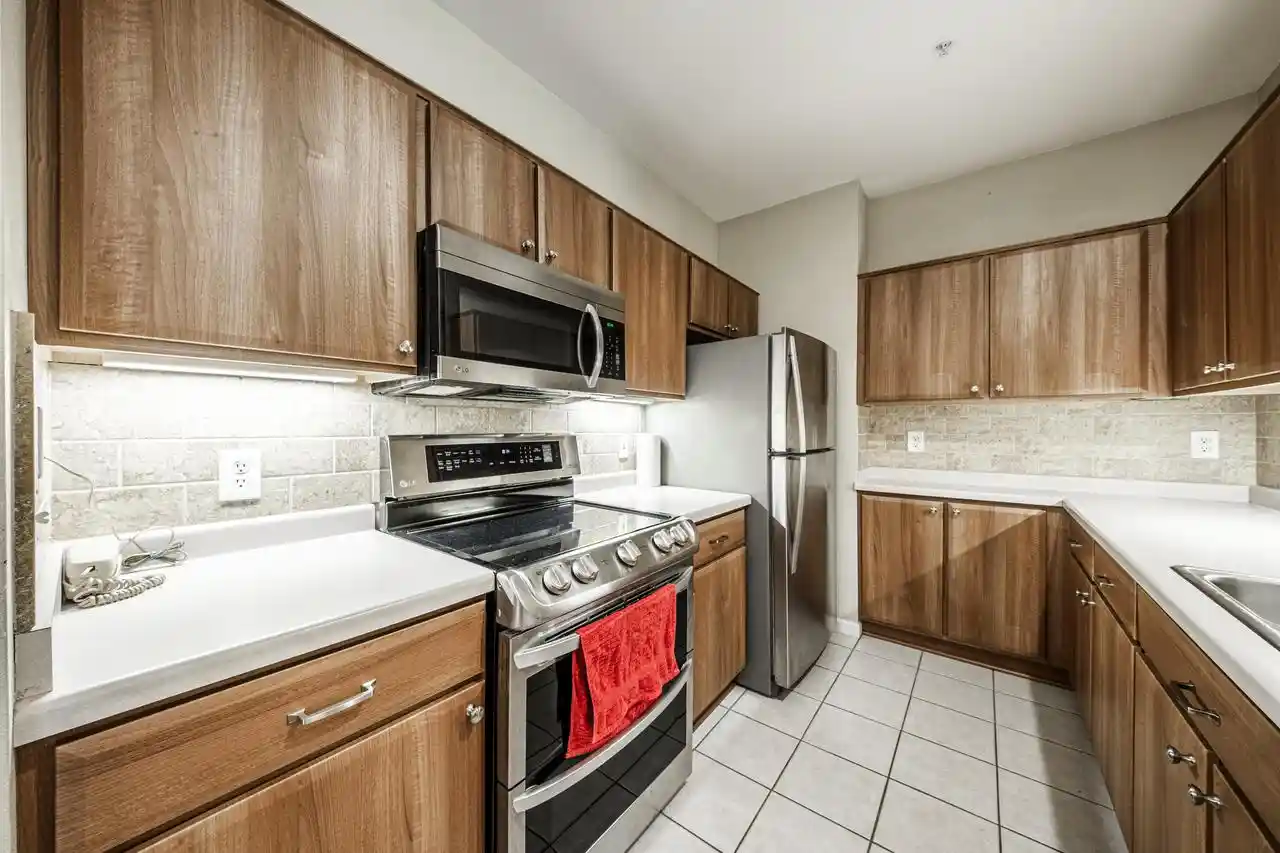 3rd image of N113W16241 Sylvan Circle Circle #104, Germantown, WI 53022 | MLS# 1972013