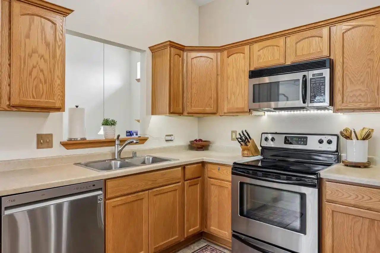 3rd image of 832 Ashley Avenue Avenue, Port Washington, WI 53074 | MLS# 1972019