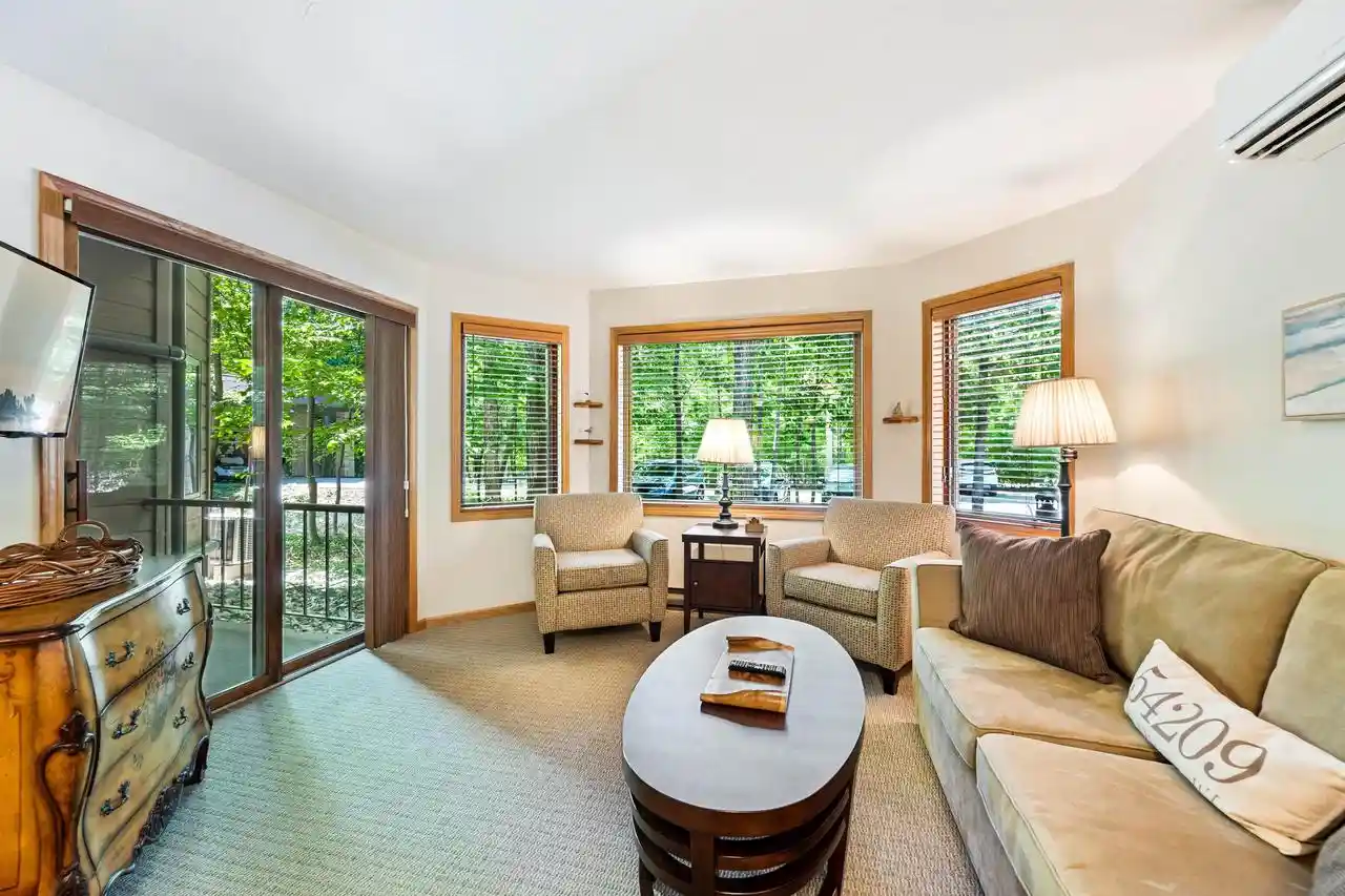 2nd image of 4955 Landmark Cir Cir, Egg Harbor, WI 54209