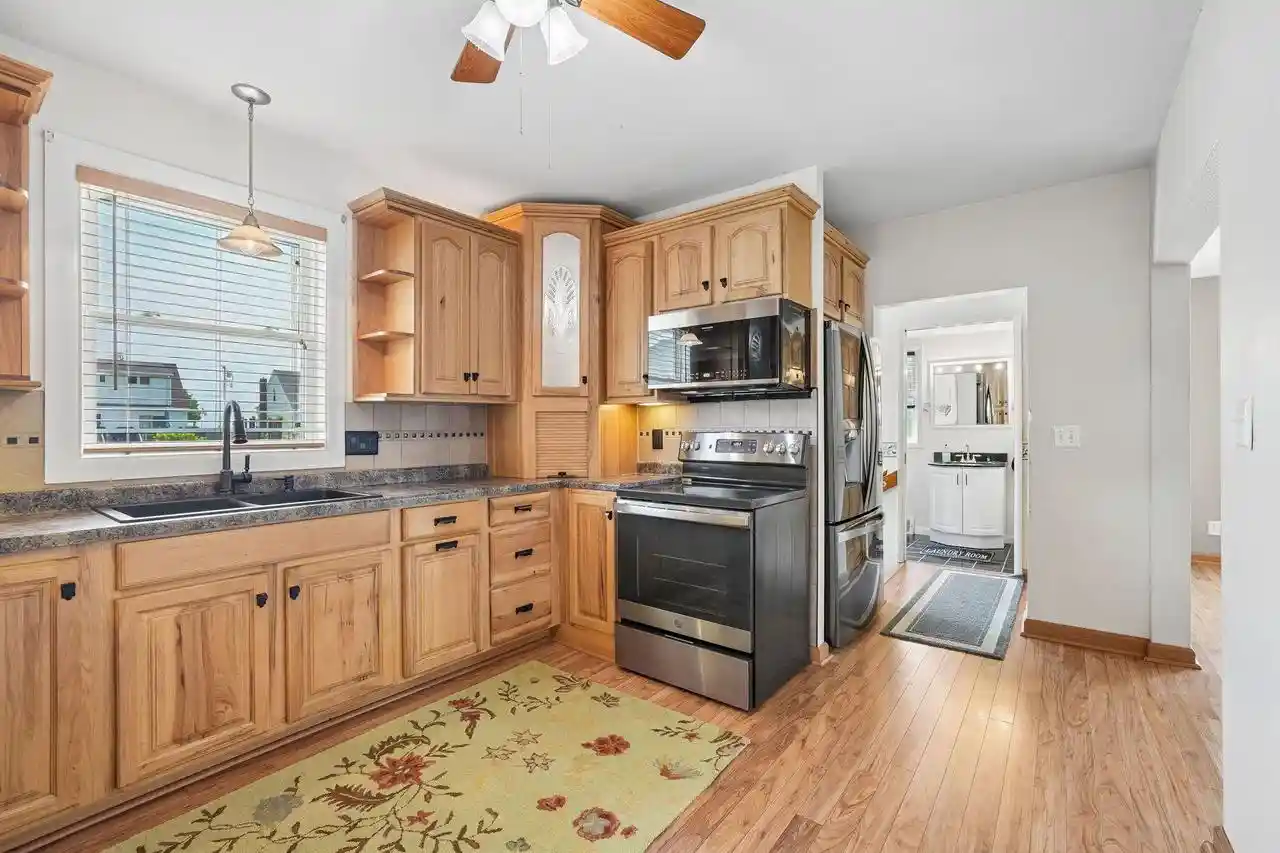 3rd image of 1212 Sixth Street Street, Algoma, WI 54201 | MLS# 1972026