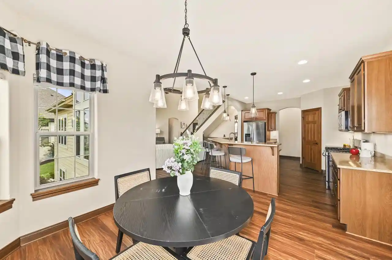4th image of W197N5635 Powell Dr Dr, Menomonee Falls, WI 53051 | MLS# 1972020