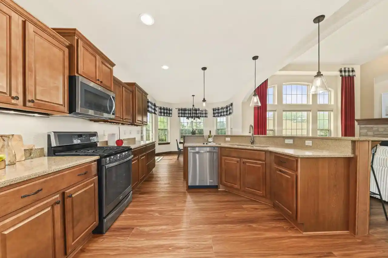 5th image of W197N5635 Powell Dr Dr, Menomonee Falls, WI 53051 | MLS# 1972020
