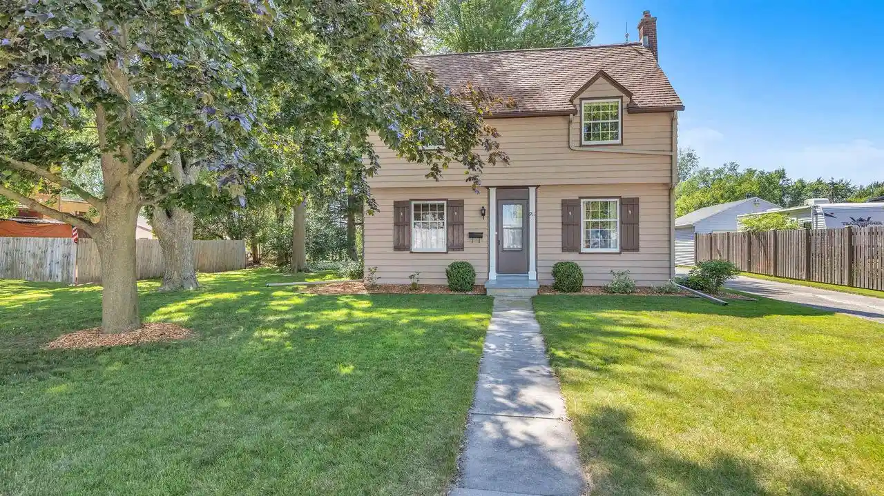 Homes for sale in Chilton, WI | 911 S Madison Street Street, Chilton, WI 53014 | MLS# 50329300