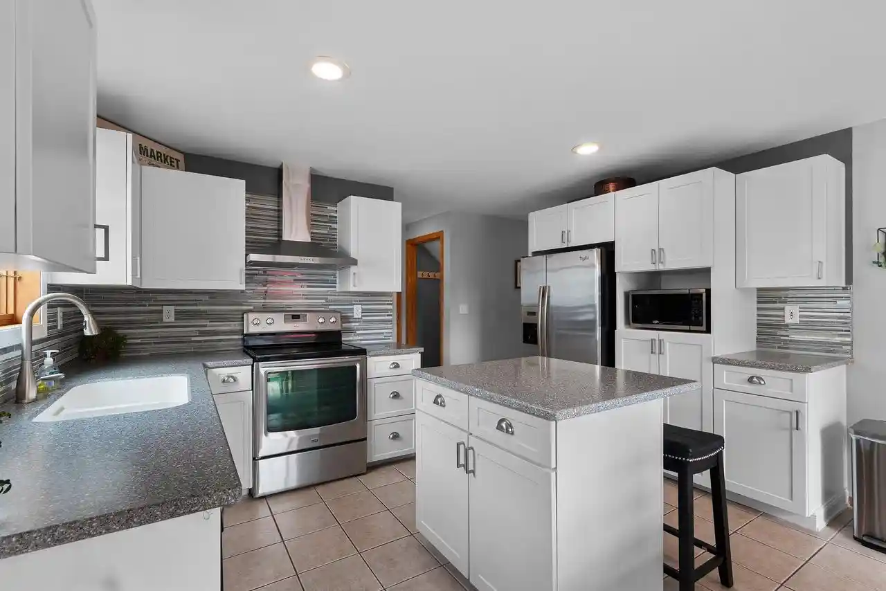 55th image of 1275 N Franco Court Court, De Pere, WI 54115 | MLS# 50329251