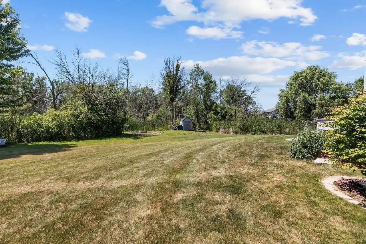 2nd image of W6928 Westwood Dr Dr, Fond Du Lac, WI 54937 | MLS# 50329261