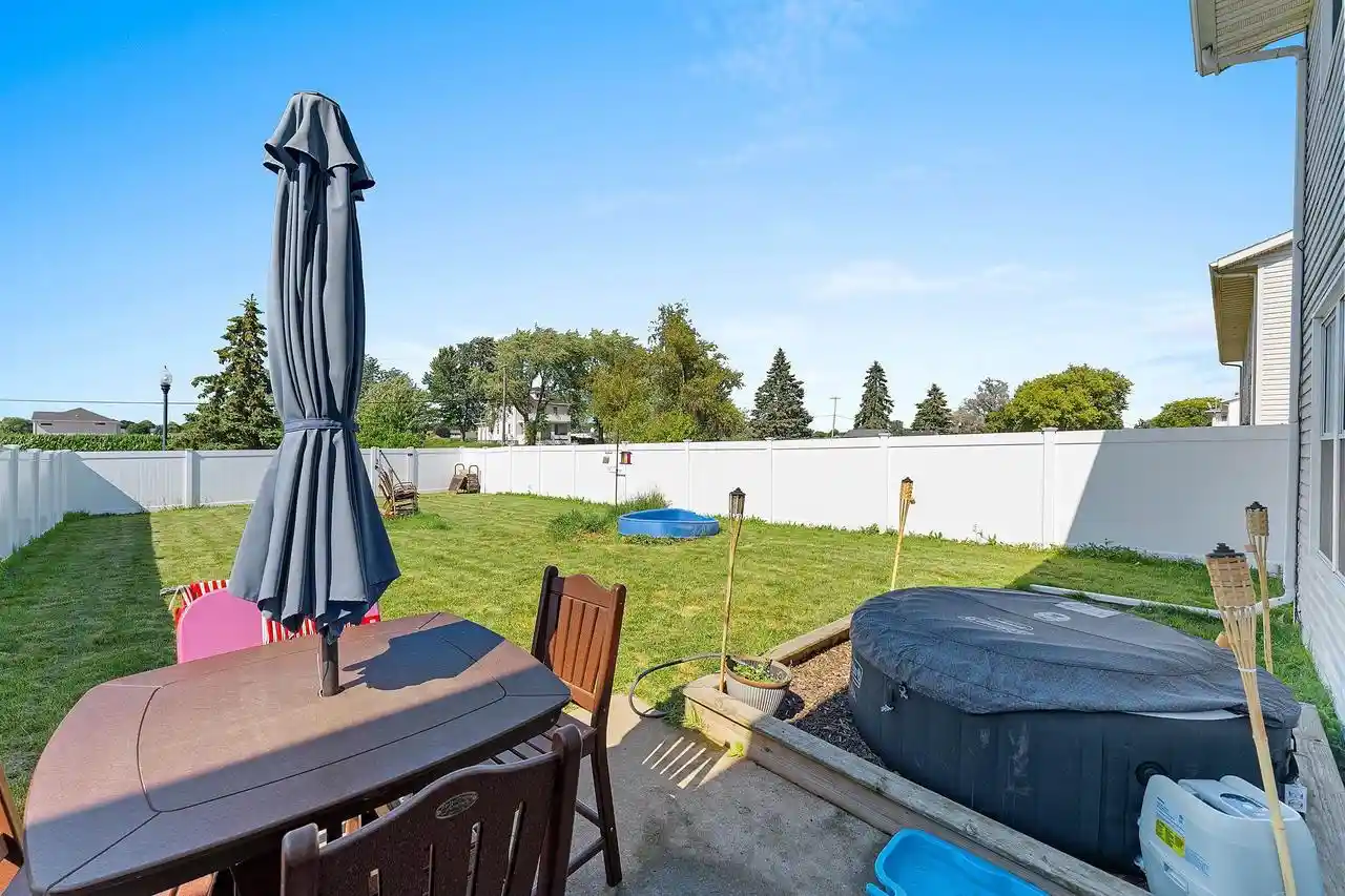 2nd image of 2745 Monaco Dr Dr, Green Bay, WI 54311 | MLS# 50329309