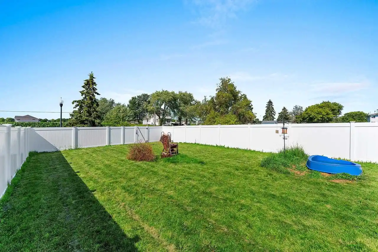 5th image of 2745 Monaco Dr Dr, Green Bay, WI 54311 | MLS# 50329309