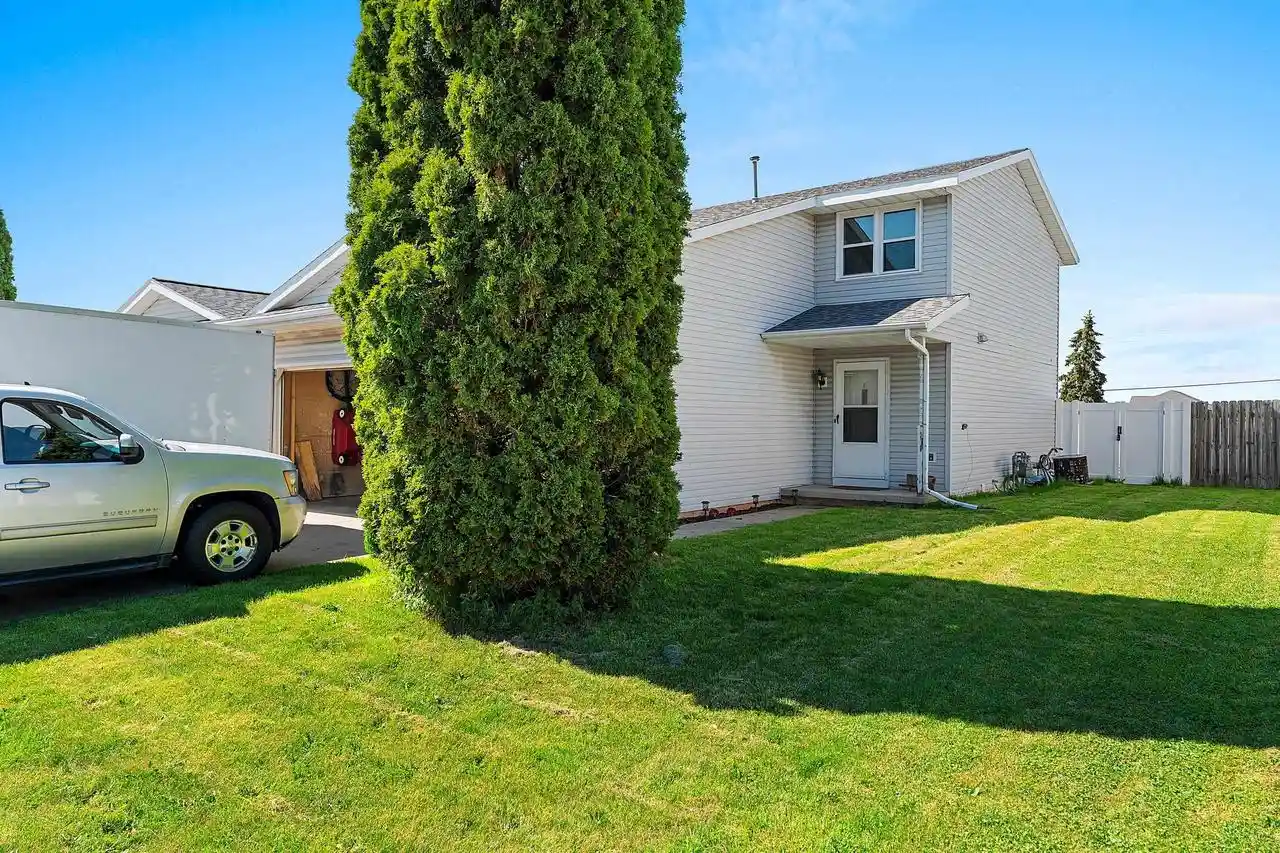 73rd image of 2745 Monaco Dr Dr, Green Bay, WI 54311 | MLS# 50329309