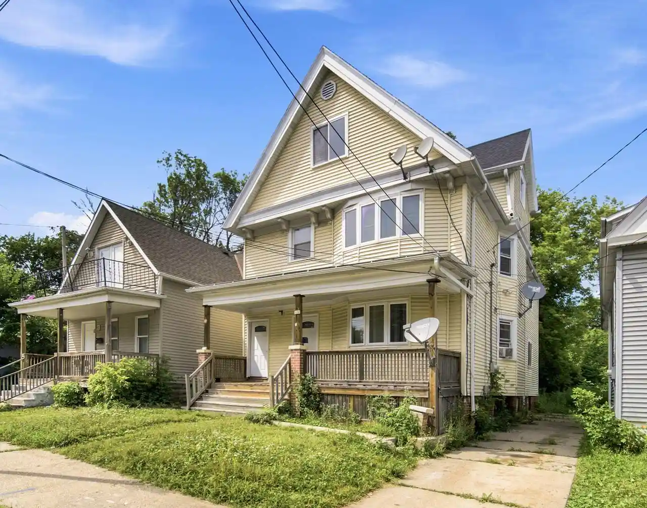 Multi family home for sale at 126-128 W Concordia Avenue Avenue #128, Milwaukee, WI 53212 | MLS# 1972037