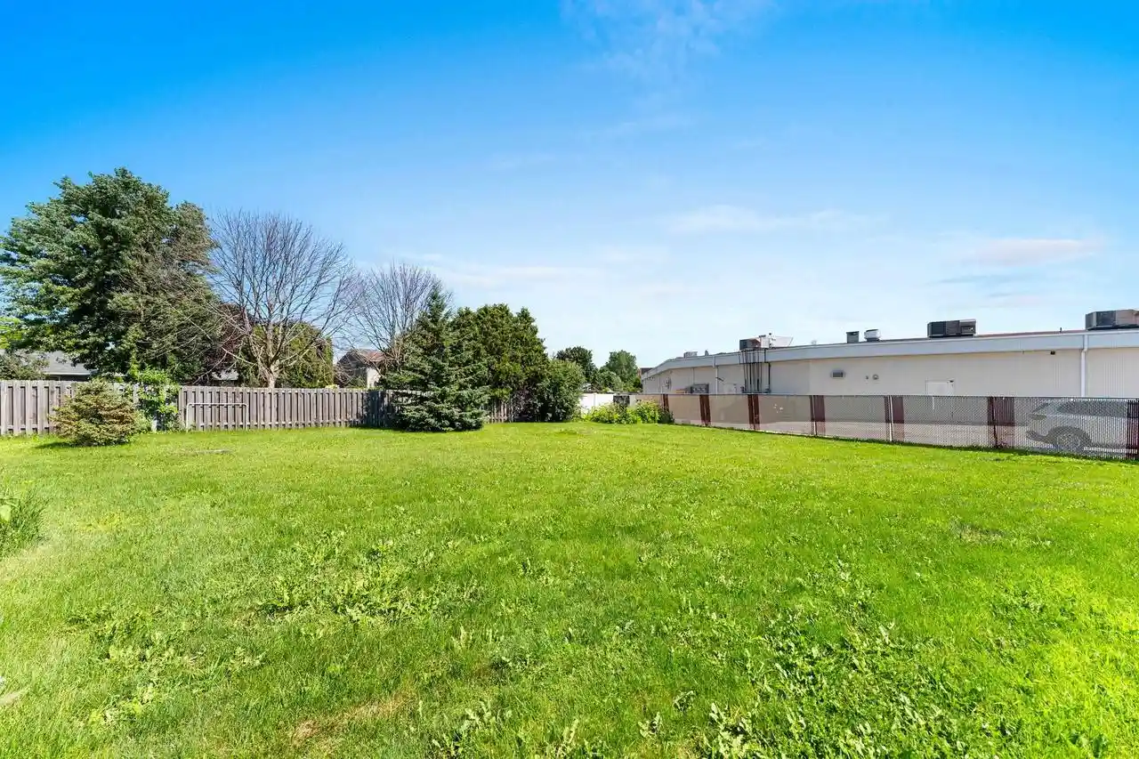 4th image of 2744 Monaco Dr Dr, Green Bay, WI 54311 | MLS# 50329305