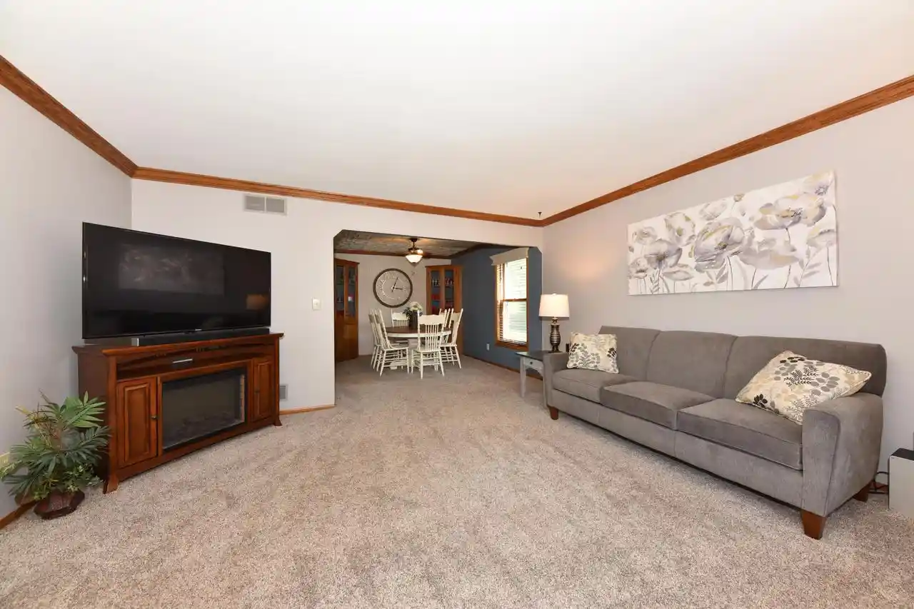 2nd image of W163n10578 Ridgeview Lane Lane, Germantown, WI 53022 | MLS# 1972046