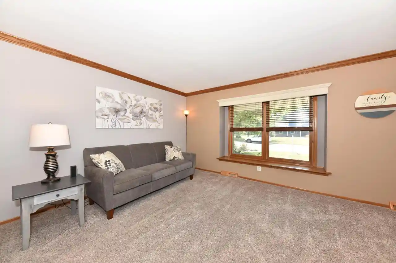 4th image of W163N10578 Ridgeview Lane Lane, Germantown, WI 53022 | MLS# 1972046
