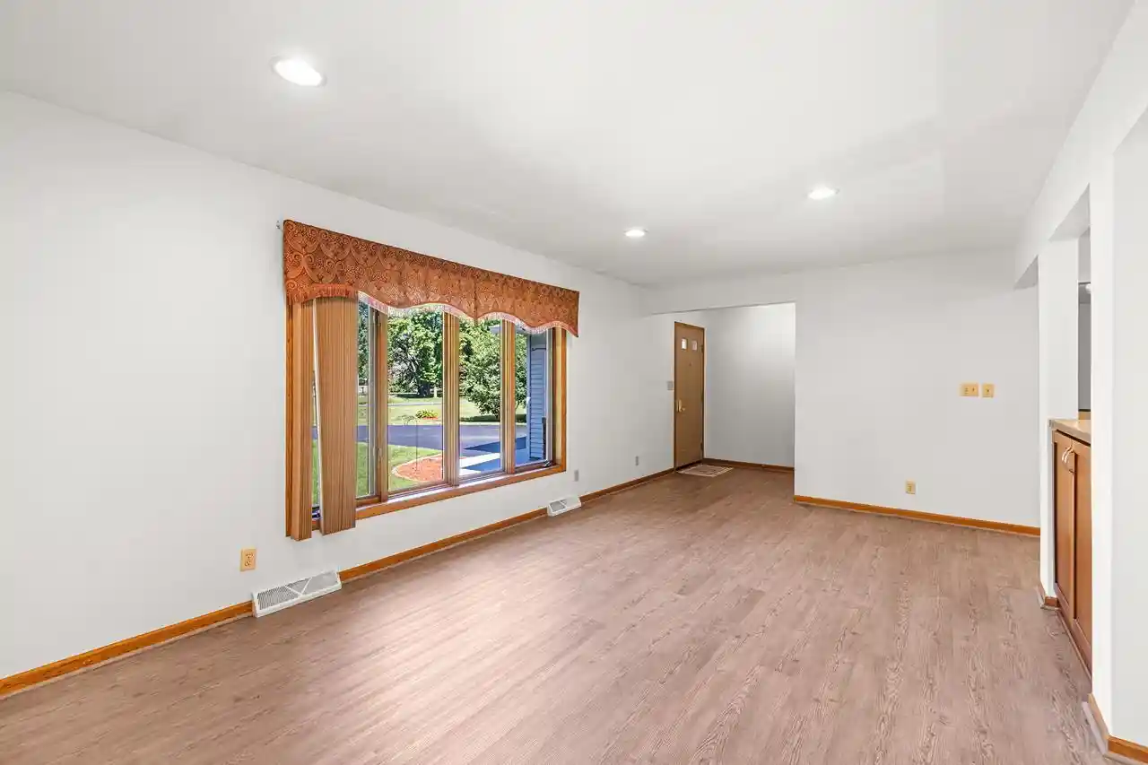 2nd image of 2000 Juniper Lane Lane, Plover, WI 54467 | MLS# 22603345