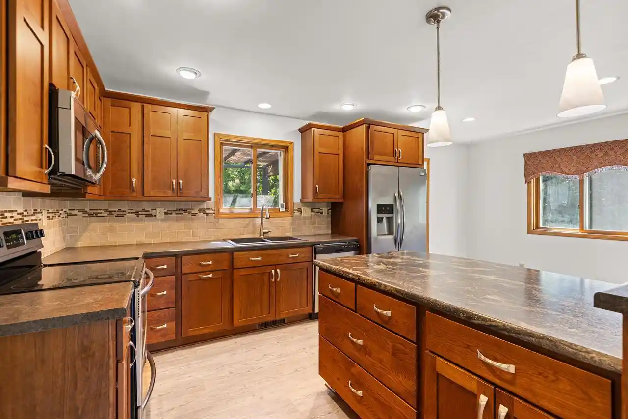 4th image of 2000 Juniper Lane Lane, Plover, WI 54467 | MLS# 22603345