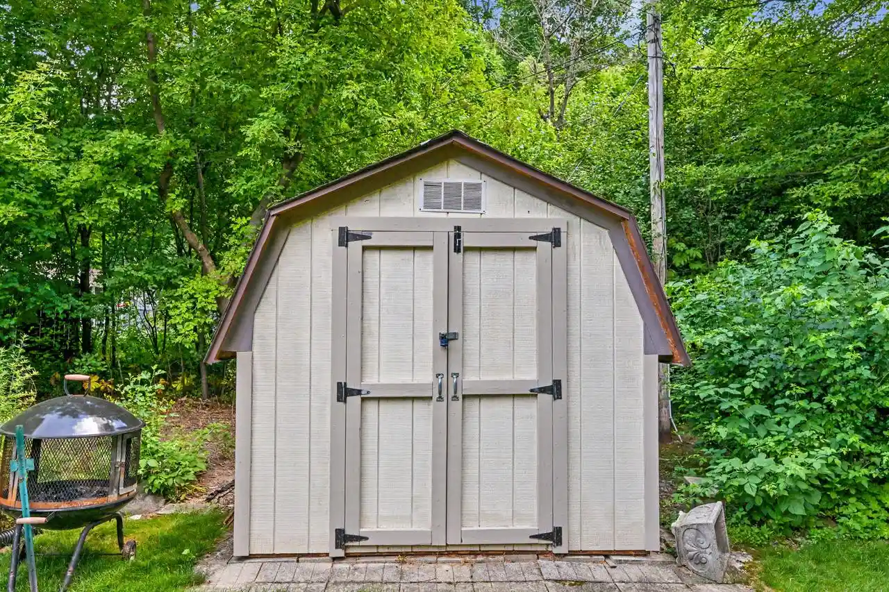 51st image of 21775 Gaywood Dr Dr, Brookfield, WI 53045 | MLS# 1972054