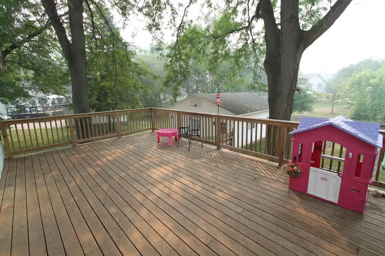 2nd image of 608 S Browns Lake Dr Dr, Burlington, WI 53105 | MLS# 1972058
