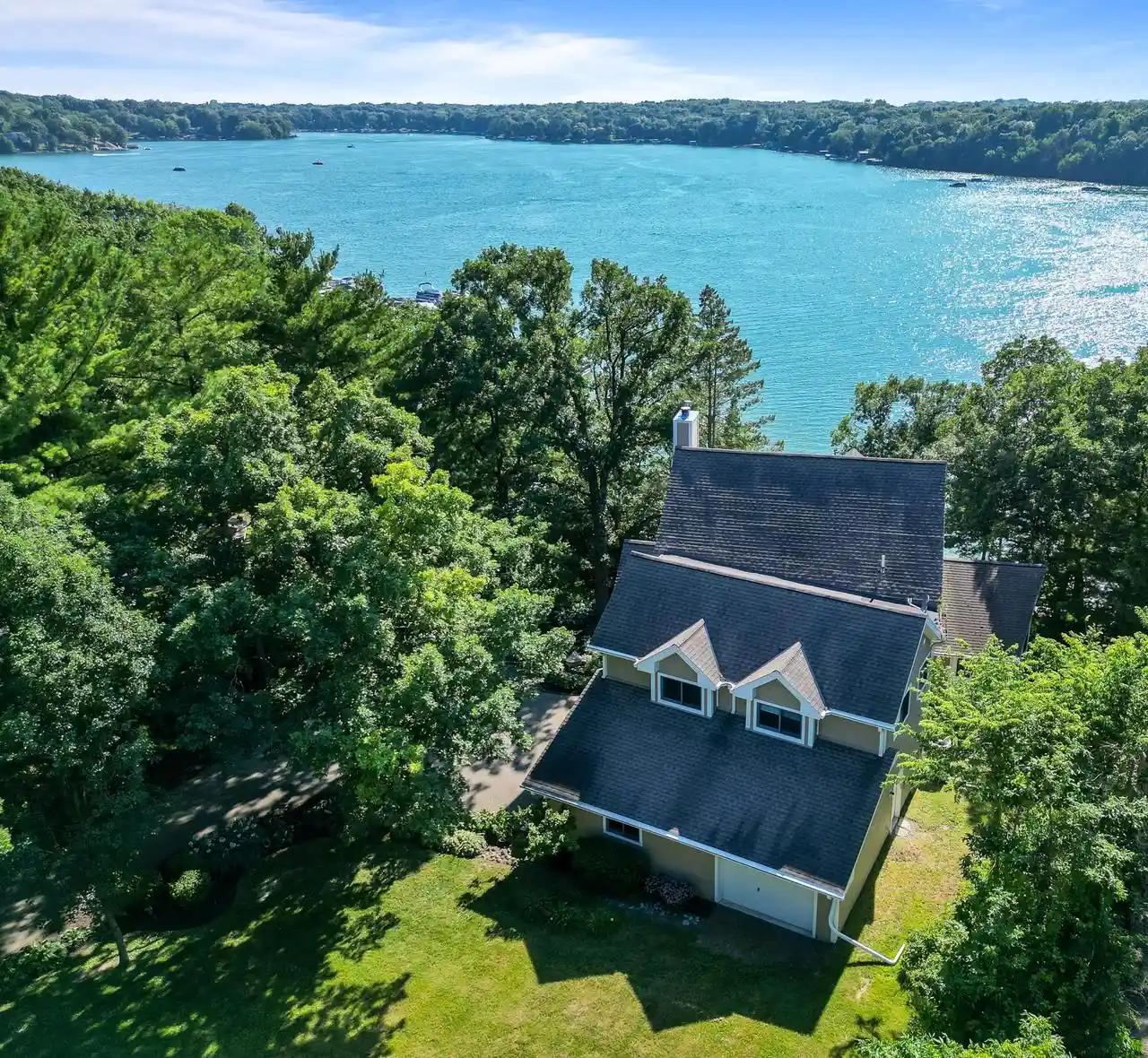 Photo 3 of Single family home for sale at W5320 Pebble Beach Dr, Elkhorn, WI 53121 | MLS# 1972065 | Listing updated on 2026-10-23