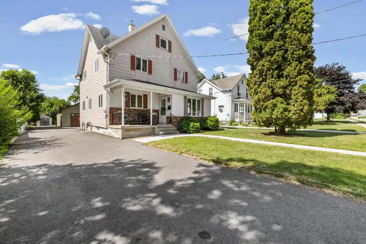 1st image of 503 Linden Avenue Avenue, Hartford, WI 53027 | MLS# 1972070