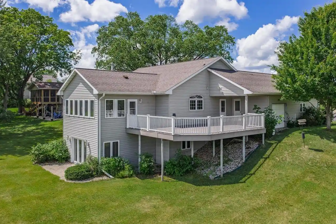 Photo 1 of Single family home for sale at E7179b E Reedsburg Road Road, Reedsburg, WI 53959 | MLS# 2028292 | Listing updated on 2026-09-02