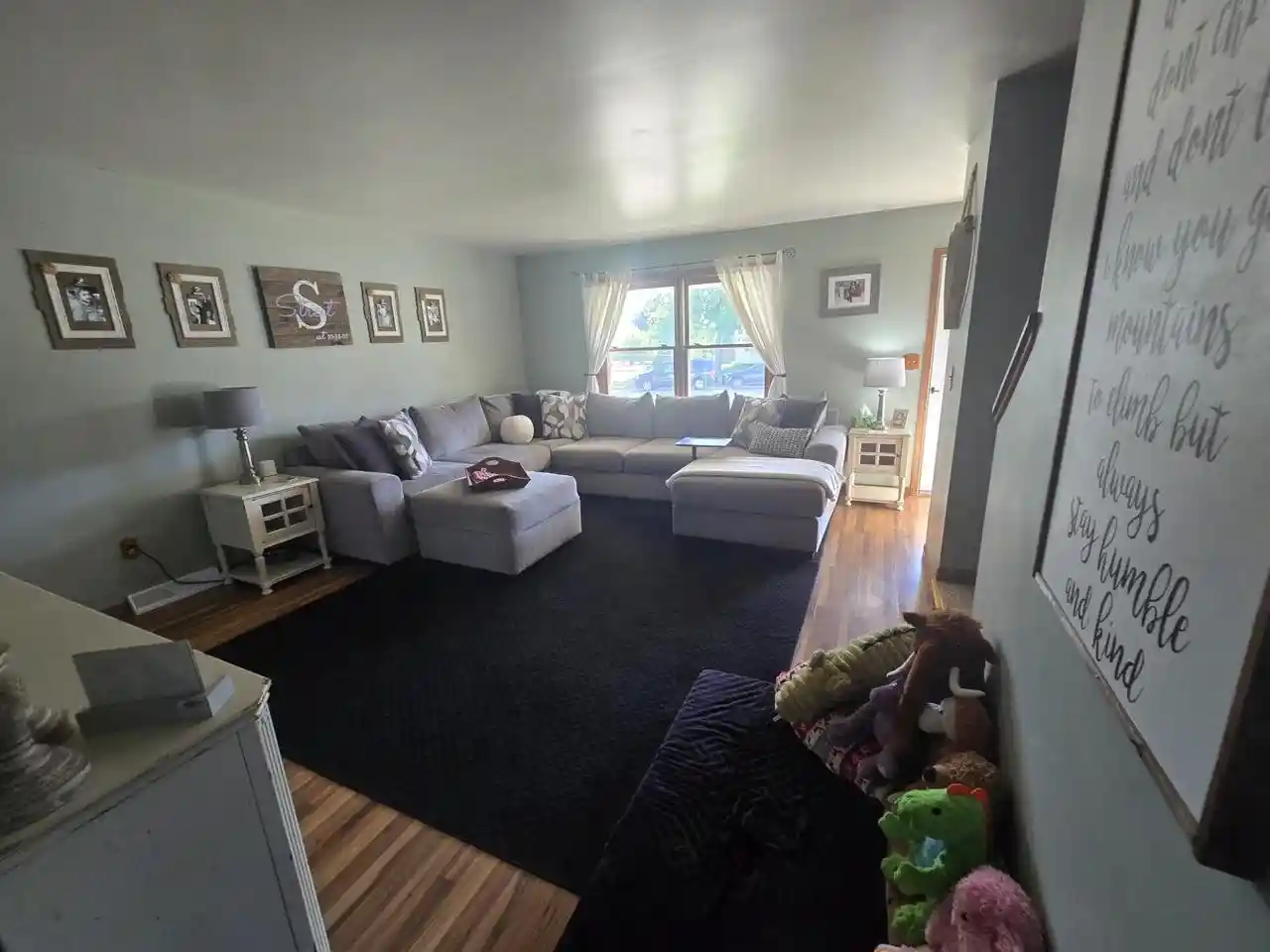 4th image of 1547 &1543 Briarwood Ln Ln, Hartford, WI 53027