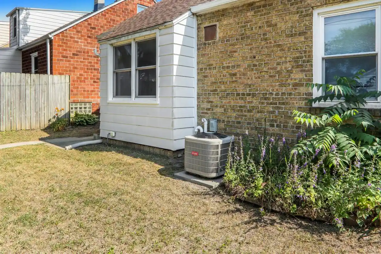3rd image of 3450 E Allerton Avenue Avenue, Cudahy, WI 53110 | MLS# 1972094