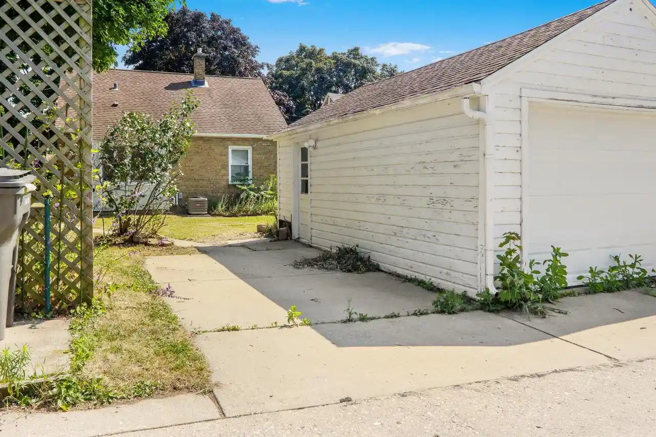 5th image of 3450 E Allerton Avenue Avenue, Cudahy, WI 53110 | MLS# 1972094