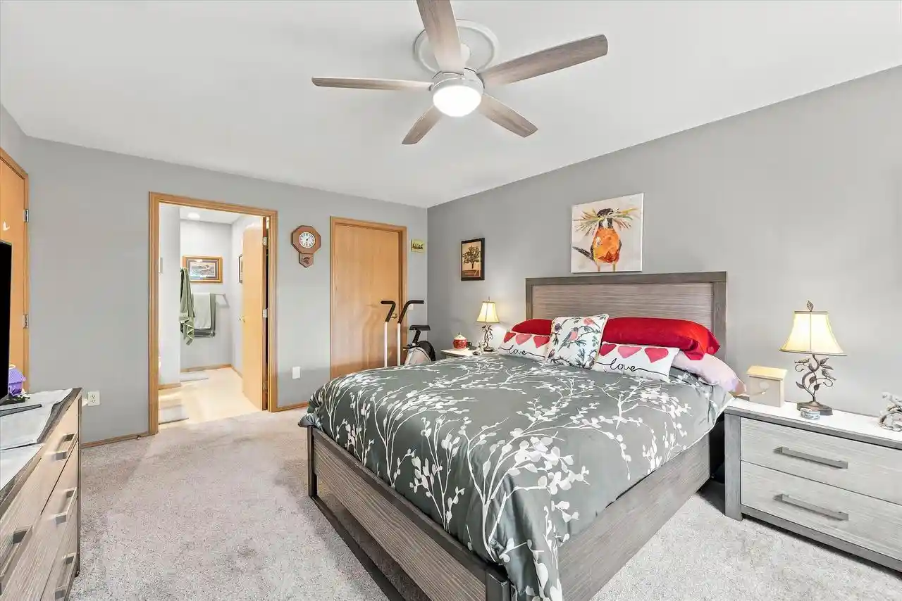 4th image of 140 W Commerce Boulevard Boulevard #206, Slinger, WI 53086 | MLS# 1972111