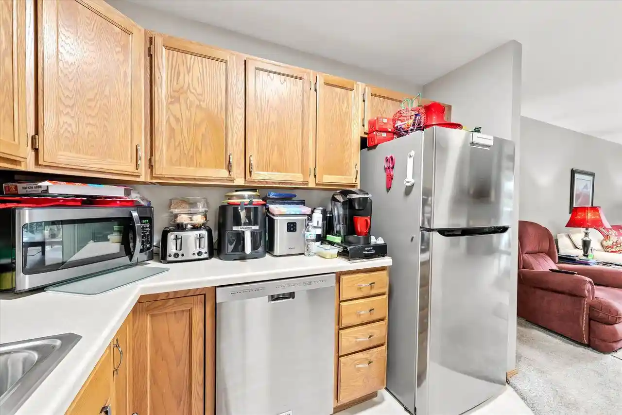 2nd image of 140 W Commerce Blvd Blvd, Slinger, WI 53086