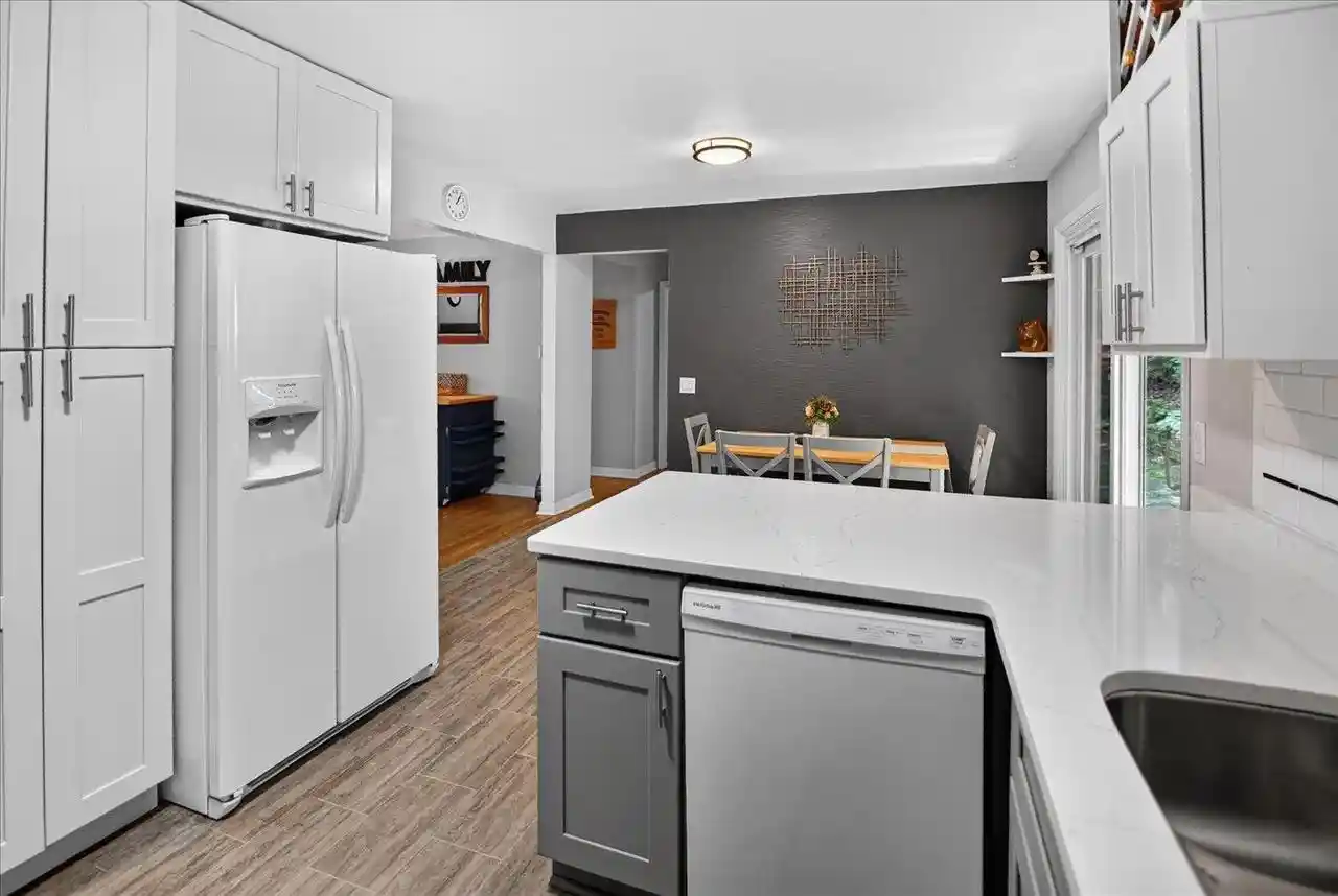 33rd image of 2801 N County Road M, Verona, WI 53593 | MLS# 2028303
