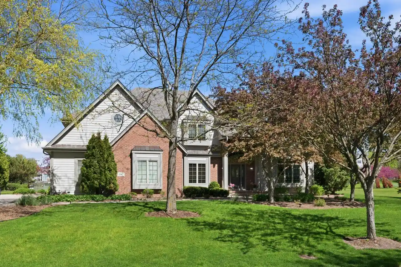 1st image of 1267 Mary Hill Circle Circle, Hartland, WI 53029 | MLS# 1972122