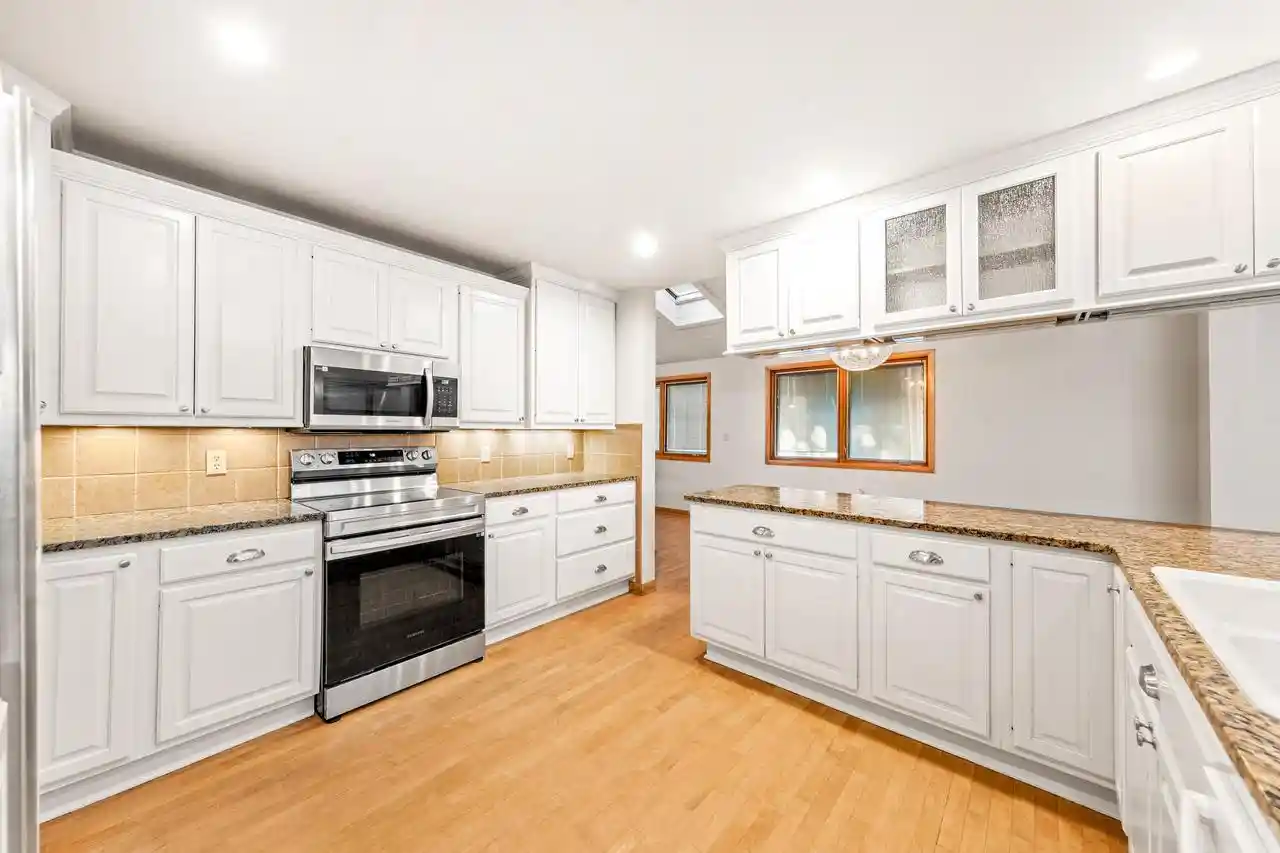 2nd image of 15685 Brojan Dr Dr, Elm Grove, WI 53122 | MLS# 1972119