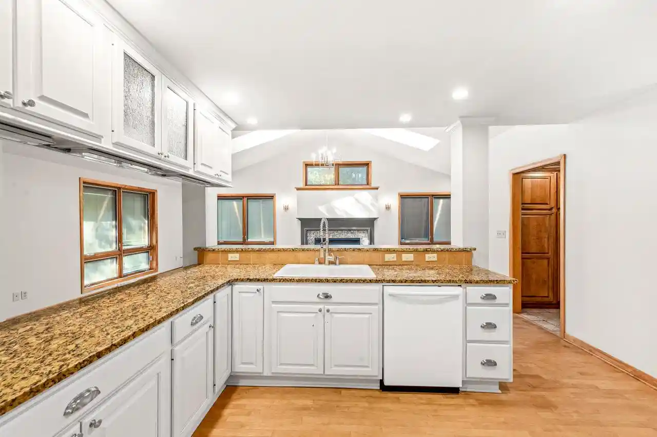 41st image of 15685 Brojan Dr Dr, Elm Grove, WI 53122 | MLS# 1972119
