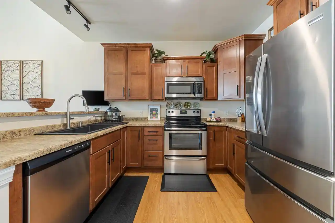 5th image of W206n16753 Blackberry Cir Cir, Jackson, WI 53037