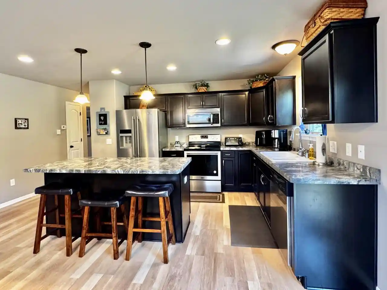 2nd image of 720 Summerset Dr Dr, Johnson Creek, WI 53038 | MLS# 1972143
