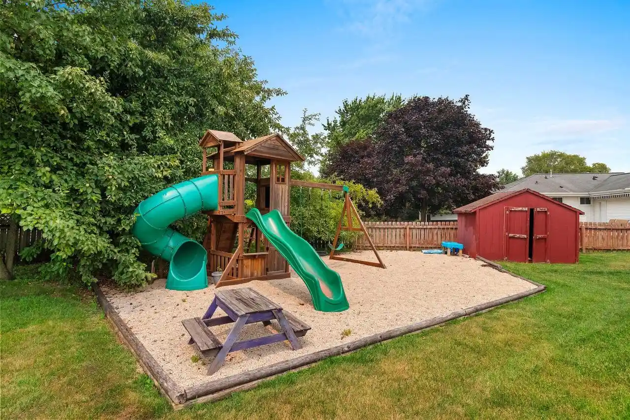 4th image of 2502 Herman Road Road, Manitowoc, WI 54220 | MLS# 1972144