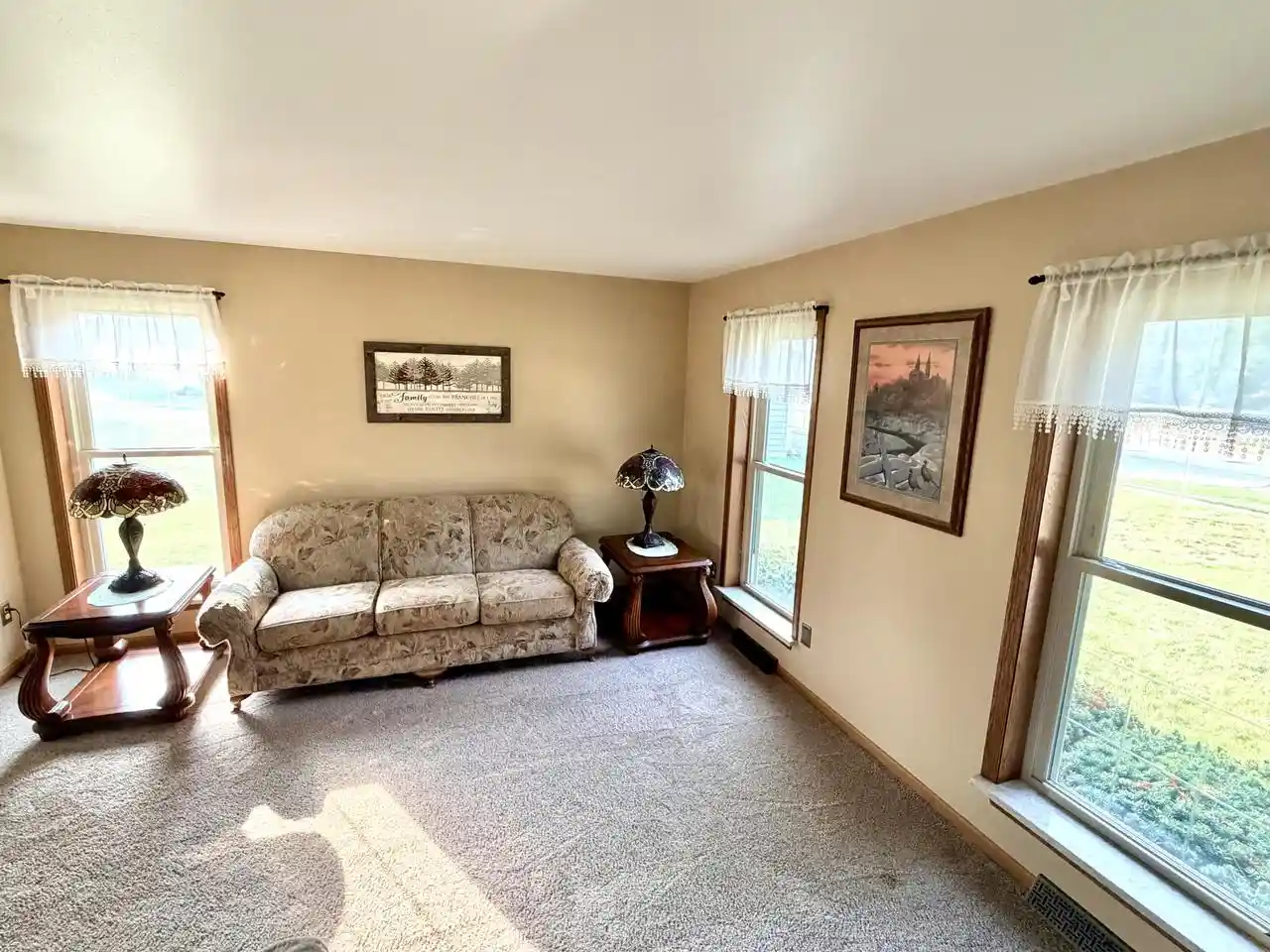 5th image of N164W20980 Glen Brooke Dr Dr, Jackson, WI 53037 | MLS# 1972150