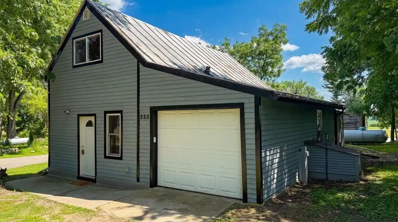 1st image of 333 Center Street Street, Oxford, WI 53952 | MLS# 2028326