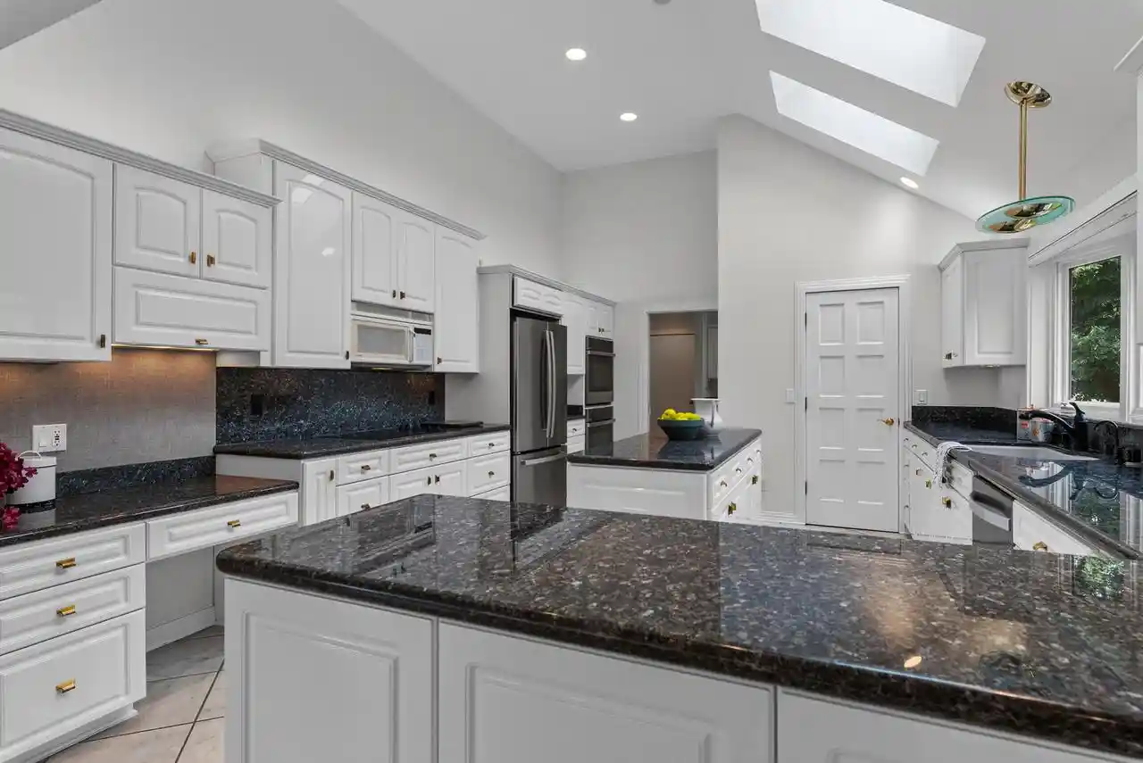 3rd image of 2810 W Golf Circle Circle, Mequon, WI 53092 | MLS# 1972157