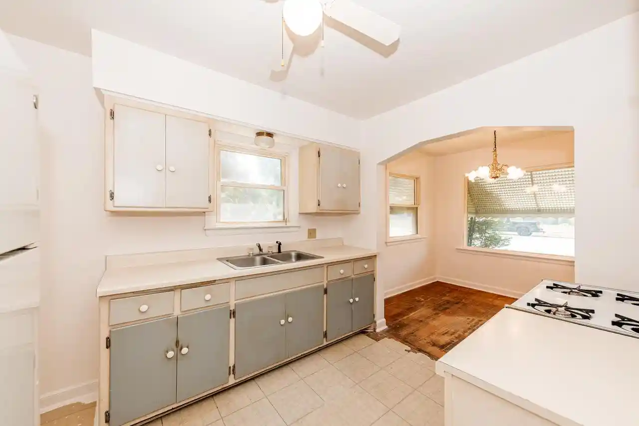 Homes for sale in Milwaukee, WI | 3536 S 16th Street Street, Milwaukee, WI 53221 | MLS# 1972166