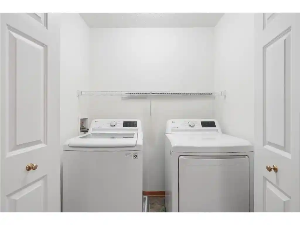 5th image of 3560 Sterling Heights Dr Dr #B, River Falls, WI 54022 | MLS# 7111407