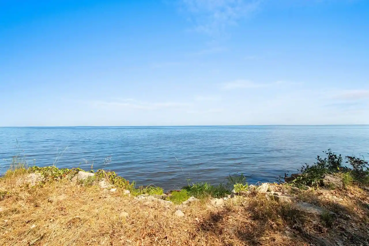 2nd image of N1440 Shore Dr Dr, Marinette, WI 54143 | MLS# 50329328