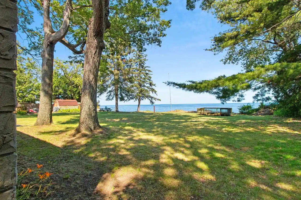 4th image of N1440 Shore Dr Dr, Marinette, WI 54143 | MLS# 50329328